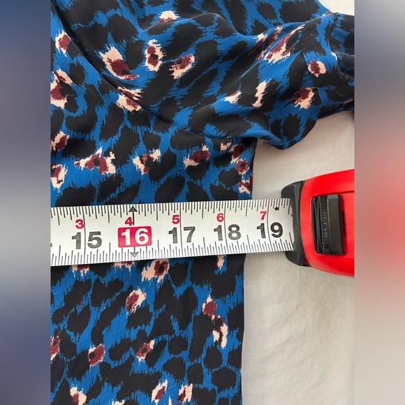 Alice & Trixie 100% Silk Top Blue Black Animal Print Women’s M Prairie Tie Neck - Picture 6 of 10